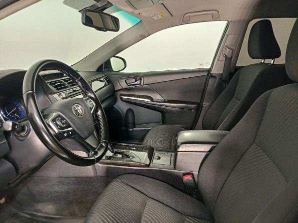 Toyota Camry VII (XV50) Рестайлинг с пробегом 2015 года, цена 1 649 000 рублей, 182000 км, седан, Автокод Объявления