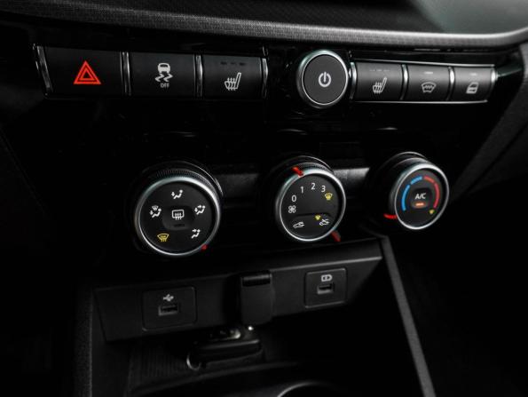 Lada (ВАЗ) Vesta I Рестайлинг (NG) с пробегом 2025 года, цена 1 749 000 рублей, 692 км, седан, Автокод Объявления