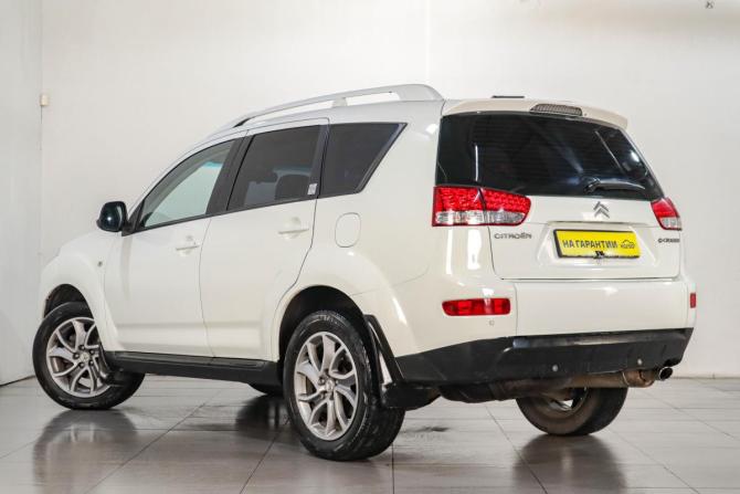 Citroen C-Crosser с пробегом 2009 года, цена 899 000 рублей, 310800 км, внедорожник, Автокод Объявления