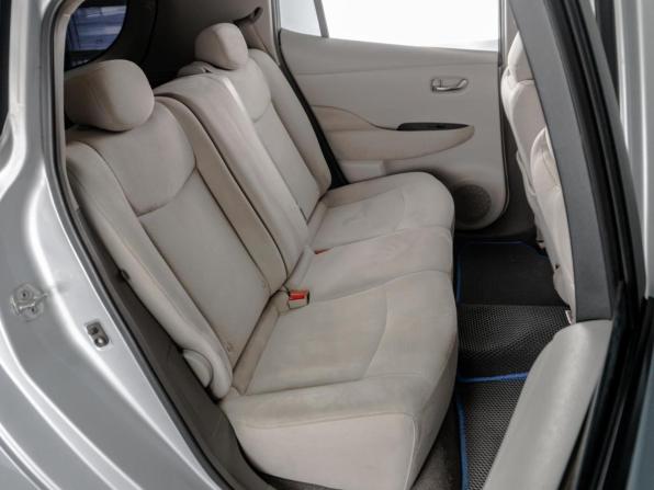 Nissan Leaf I (ZE0/AZE0) с пробегом 2010 года, цена 519 000 рублей, 122799 км, хэтчбек, Автокод Объявления