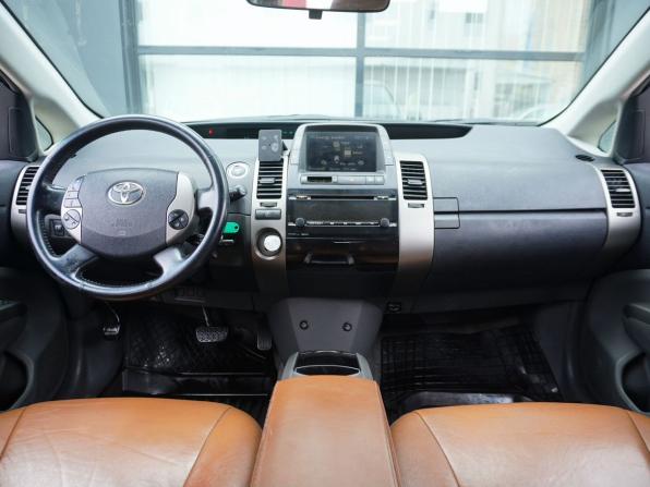 Toyota Prius II Рестайлинг (XW20) с пробегом 2008 года, цена 625 000 рублей, 281246 км, лифтбек, Автокод Объявления