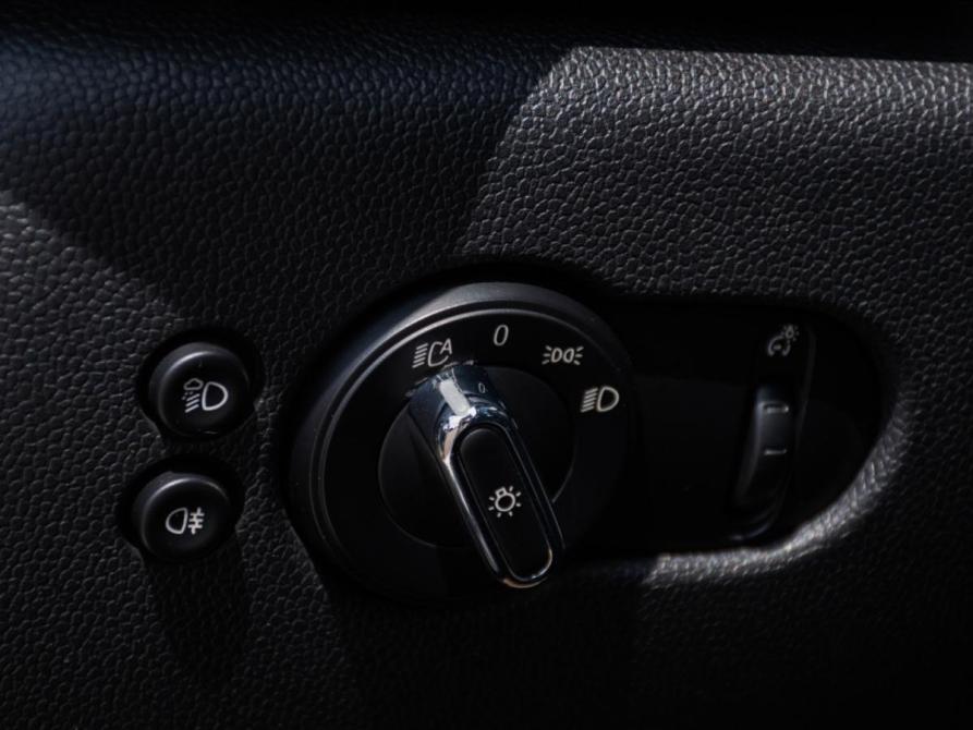 Mini Hatch III (F55/F56) Рестайлинг 2 Москва  - изображение 17