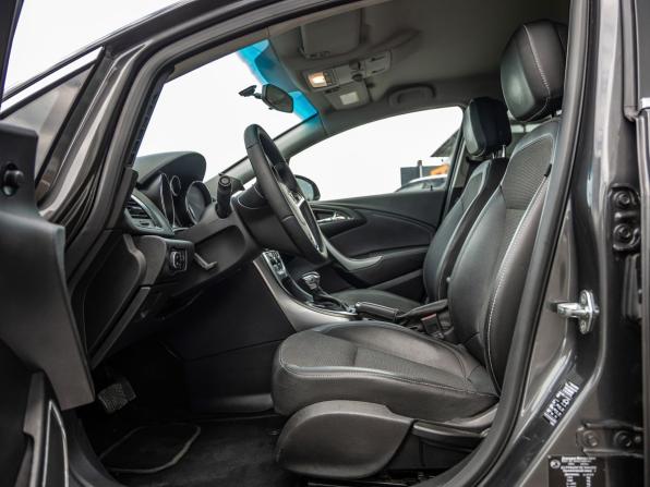 Opel Astra J с пробегом 2011 года, цена 815 000 рублей, 209537 км, хэтчбек, Автокод Объявления