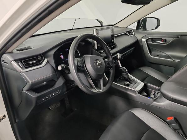 Toyota RAV4 V (XA50) с пробегом 2021 года, цена 2 755 000 рублей, 147388 км, внедорожник, Автокод Объявления