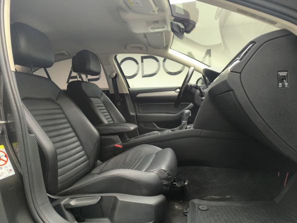 Volkswagen Passat B8 с пробегом 2017 года, цена 1 749 000 рублей, 134131 км, седан, Автокод Объявления