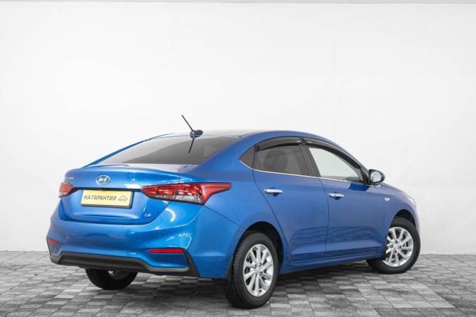 Hyundai Solaris II с пробегом 2018 года, цена 1 749 000 рублей, 82500 км, седан, Автокод Объявления