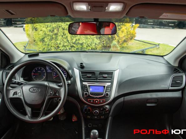 Hyundai Solaris I с пробегом 2013 года, цена 512 000 рублей, 268896 км, хэтчбек, Автокод Объявления