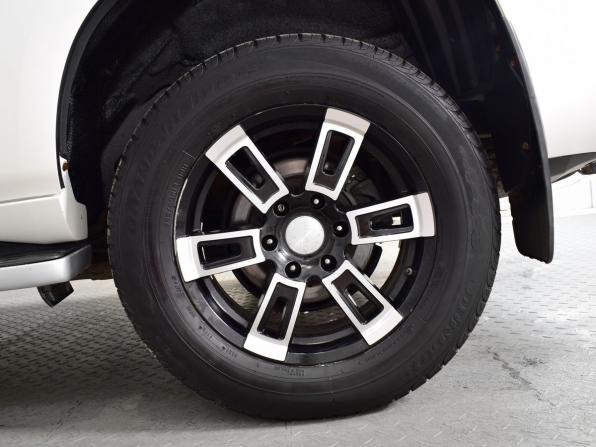 Toyota Land Cruiser Prado 150 Series Рестайлинг 1 с пробегом 2014 года, цена 3 599 995 рублей, 281791 км, внедорожник, Автокод Объявления
