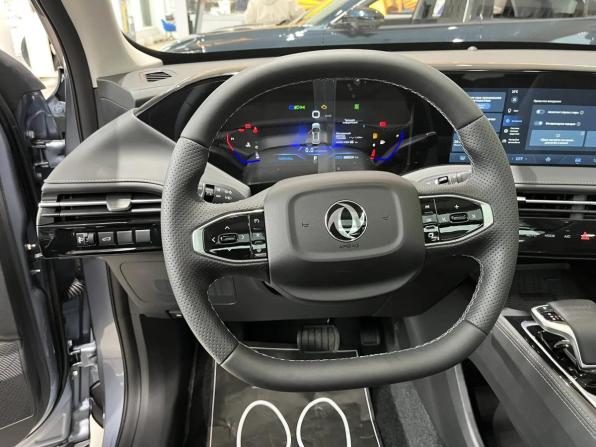 Dongfeng Huge с пробегом 2025 года, цена 3 029 900 рублей, 1 км, внедорожник, Автокод Объявления