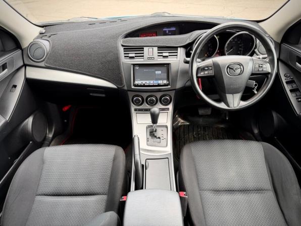 Mazda Axela II с пробегом 2009 года, цена 890 000 рублей, 138517 км, хэтчбек, Автокод Объявления