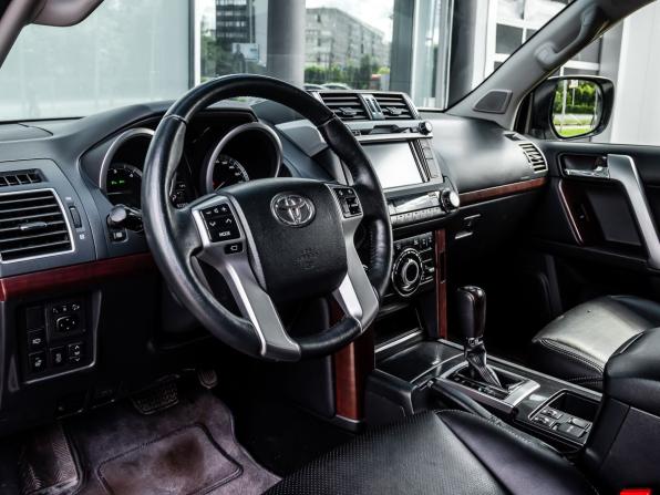 Toyota Land Cruiser Prado 150 Series Рестайлинг 1 с пробегом 2017 года, цена 4 600 000 рублей, 92265 км, внедорожник, Автокод Объявления