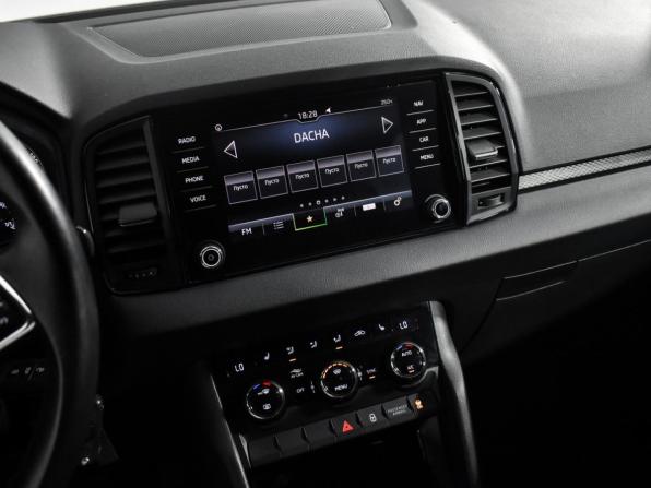 Skoda Karoq I с пробегом 2021 года, цена 1 998 790 рублей, 80721 км, внедорожник, Автокод Объявления