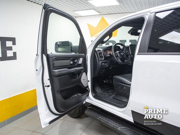 Ram 1500 V Рестайлинг с пробегом 2025 года, цена 9 299 000 рублей, 60 км, offers.body_type.unknown, Автокод Объявления