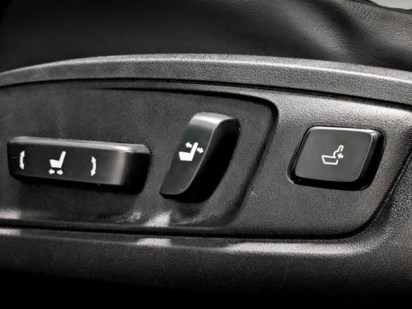 Lexus ES VI Рестайлинг с пробегом 2016 года, цена 2 750 000 рублей, 108341 км, седан, Автокод Объявления