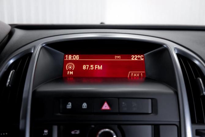 Opel Astra J Рестайлинг с пробегом 2014 года, цена 765 000 рублей, 174536 км, седан, Автокод Объявления