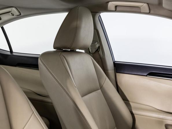 Lexus ES VI с пробегом 2013 года, цена 1 499 000 рублей, 210865 км, седан, Автокод Объявления
