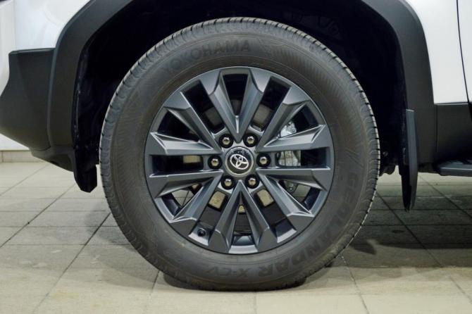 Toyota Land Cruiser Prado 250 Series с пробегом 2024 года, цена 10 949 000 рублей, 4550 км, внедорожник, Автокод Объявления