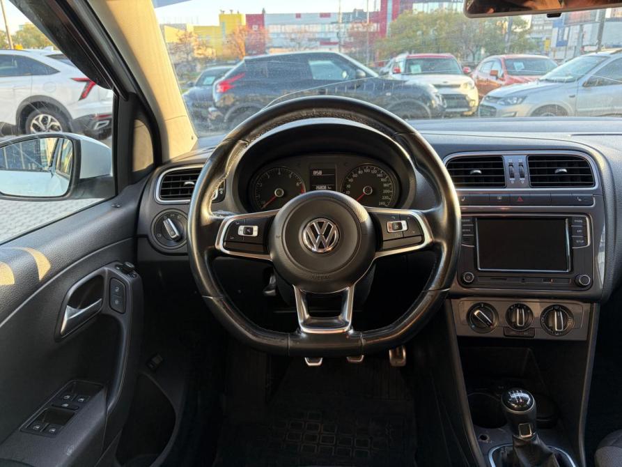 Volkswagen Polo V Рестайлинг Череповец  - изображение 11