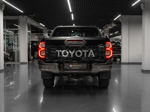 Toyota Hilux VIII Рестайлинг 2 с пробегом 2025 года, цена 6 900 000 рублей, 30 км, пикап, Автокод Объявления