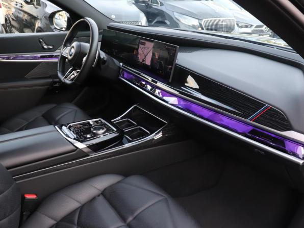 BMW 7 серии VII (G70) с пробегом 2022 года, цена 10 114 000 рублей, 72789 км, седан, Автокод Объявления