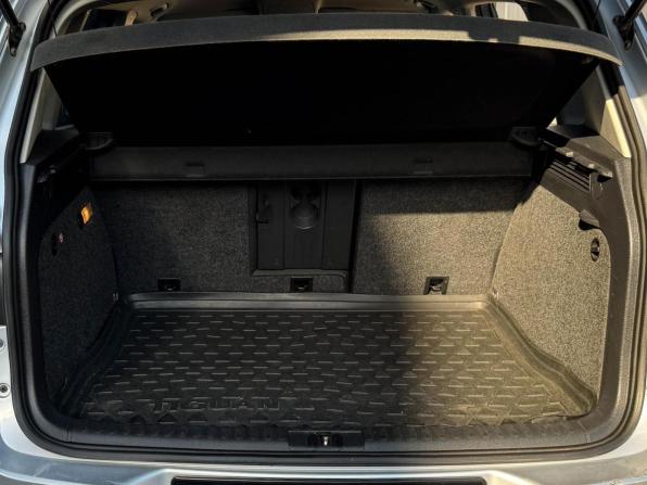 Volkswagen Tiguan I Рестайлинг с пробегом 2012 года, цена 899 000 рублей, 229458 км, внедорожник, Автокод Объявления