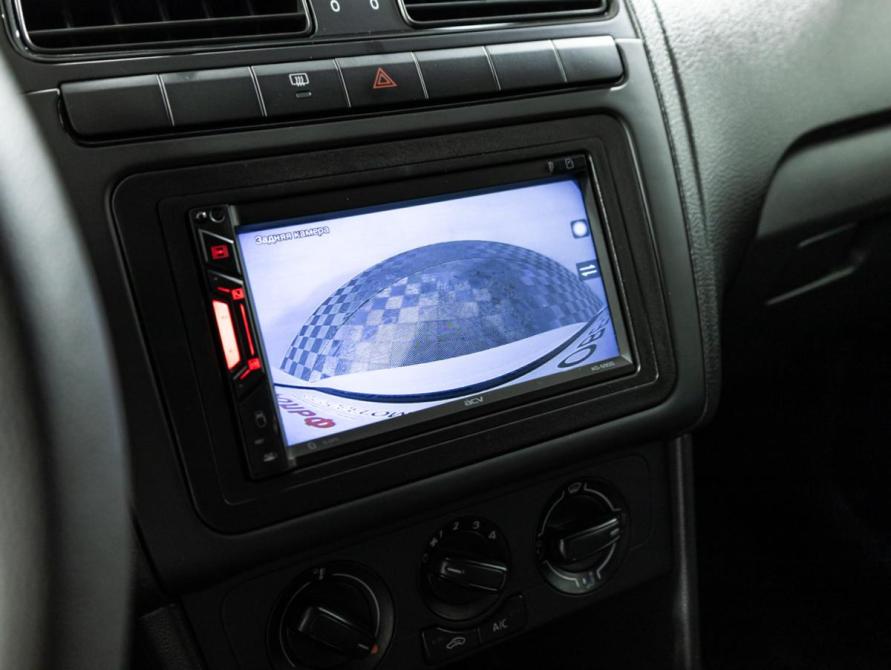 Volkswagen Polo V Рестайлинг Санкт-Петербург  - изображение 16