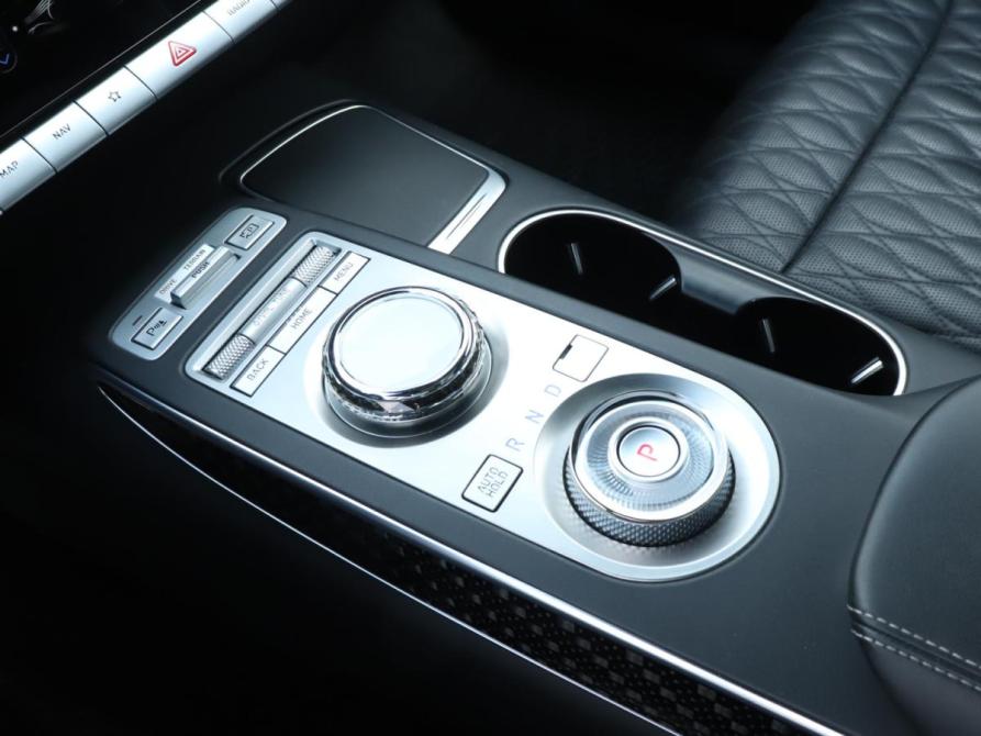 Genesis GV70 I Москва  - изображение 15