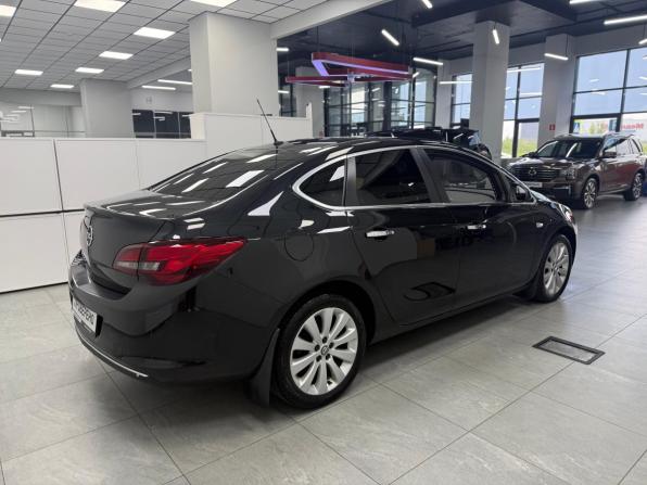 Opel Astra J Рестайлинг с пробегом 2013 года, цена 750 000 рублей, 186525 км, седан, Автокод Объявления