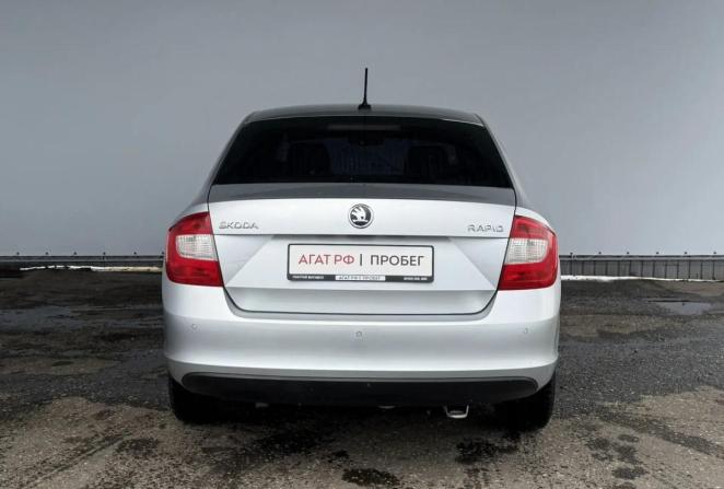 Skoda Rapid I с пробегом 2016 года, цена 1 045 000 рублей, 152292 км, лифтбек, Автокод Объявления