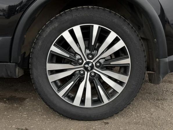 Mitsubishi Outlander III Рестайлинг 2 с пробегом 2018 года, цена 2 100 000 рублей, 156121 км, внедорожник, Автокод Объявления