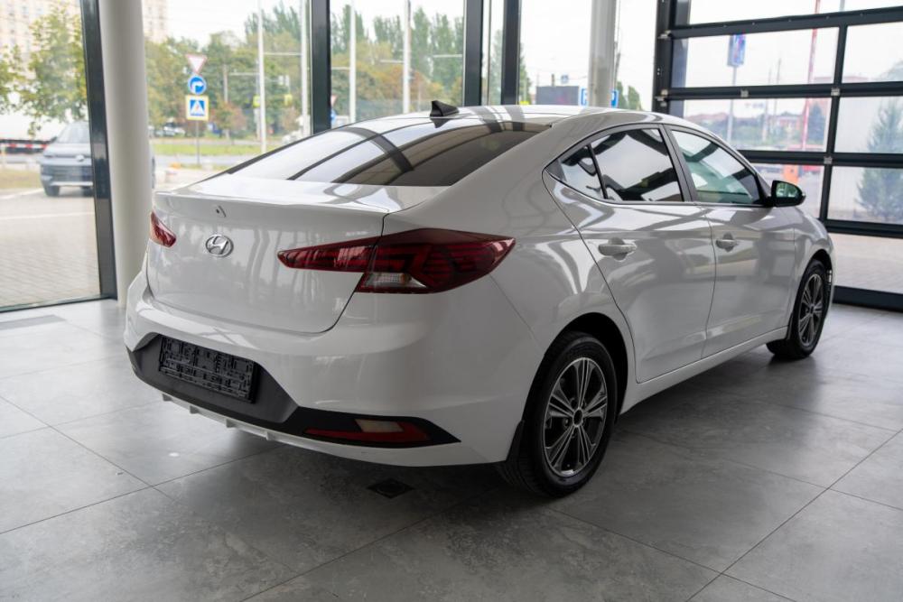 Hyundai Elantra VI (AD) Рестайлинг Ростов-на-Дону  - изображение 6