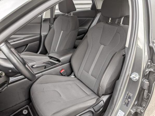 Hyundai Elantra VII (CN7) с пробегом 2022 года, цена 2 100 000 рублей, 31025 км, седан, Автокод Объявления