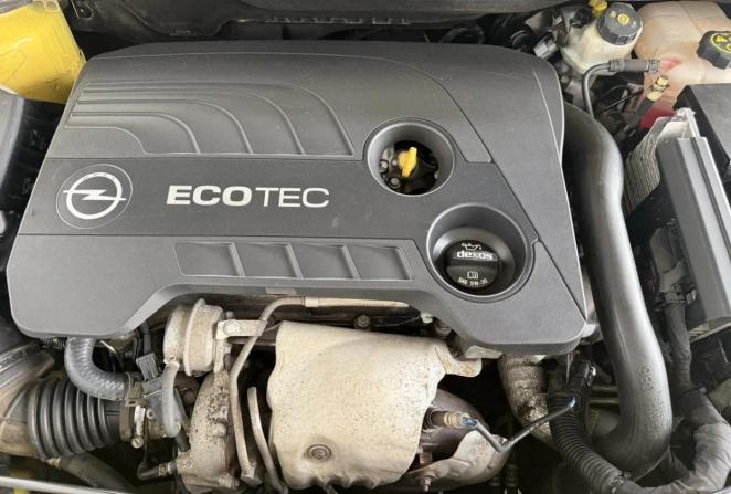 Opel Astra J Рестайлинг с пробегом 2014 года, цена 965 000 рублей, 151400 км, хэтчбек, Автокод Объявления