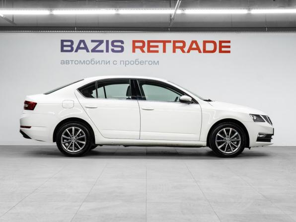 Skoda Octavia III (A7) Рестайлинг с пробегом 2022 года, цена 2 199 000 рублей, 69045 км, лифтбек, Автокод Объявления