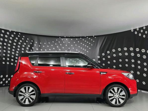 Kia Soul II Рестайлинг с пробегом 2016 года, цена 1 300 000 рублей, 129000 км, хэтчбек, Автокод Объявления