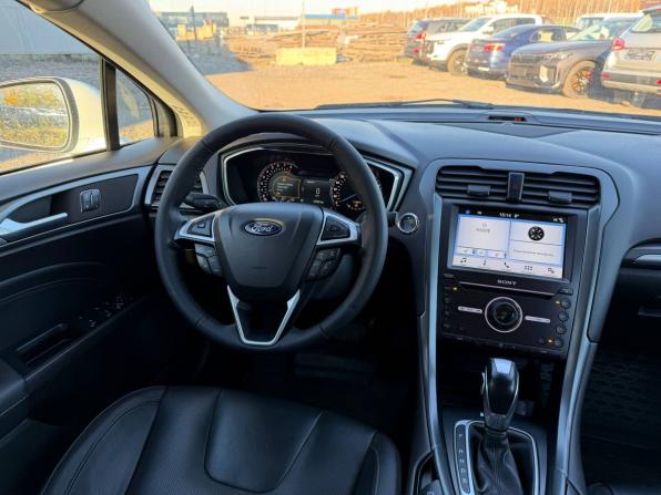 Ford Mondeo V с пробегом 2017 года, цена 1 375 000 рублей, 187000 км, седан, Автокод Объявления