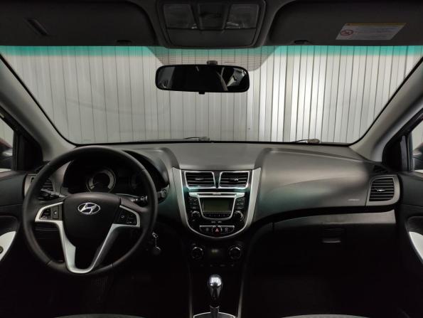 Hyundai Solaris I с пробегом 2012 года, цена 840 000 рублей, 135816 км, хэтчбек, Автокод Объявления