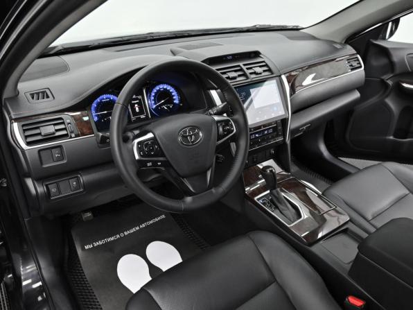Toyota Camry VII (XV50) Рестайлинг 2 с пробегом 2017 года, цена 1 849 000 рублей, 233000 км, седан, Автокод Объявления