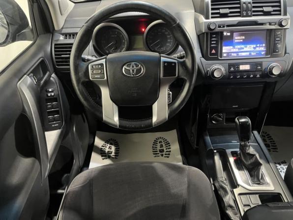 Toyota Land Cruiser Prado 150 Series Рестайлинг 1 с пробегом 2014 года, цена 2 825 000 рублей, 398023 км, внедорожник, Автокод Объявления