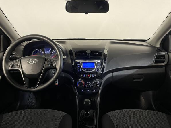 Hyundai Solaris I с пробегом 2012 года, цена 589 900 рублей, 321923 км, хэтчбек, Автокод Объявления