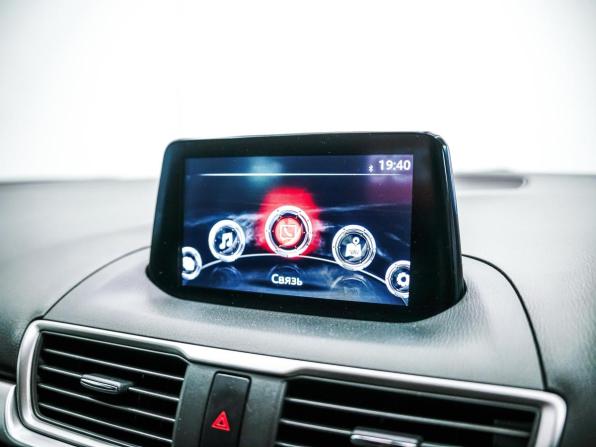 Mazda Axela III Рестайлинг с пробегом 2019 года, цена 1 550 000 рублей, 99293 км, хэтчбек, Автокод Объявления