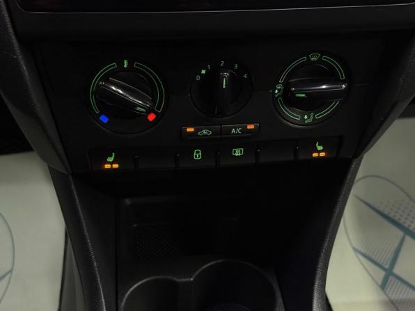 Skoda Rapid I Рестайлинг с пробегом 2018 года, цена 980 000 рублей, 160734 км, лифтбек, Автокод Объявления