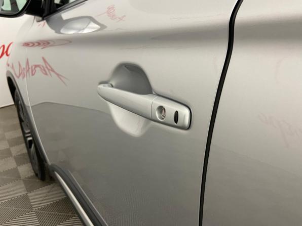 Mitsubishi Outlander III Рестайлинг 2 с пробегом 2018 года, цена 1 875 000 рублей, 146118 км, внедорожник, Автокод Объявления