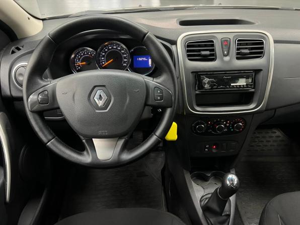 Renault Sandero II с пробегом 2017 года, цена 830 000 рублей, 116000 км, хэтчбек, Автокод Объявления