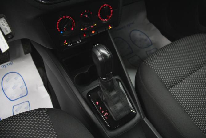 Volkswagen Polo VI с пробегом 2021 года, цена 1 558 000 рублей, 74141 км, лифтбек, Автокод Объявления