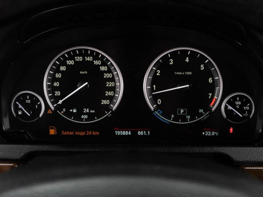 BMW 5 серии VI (F10/F11/F07) Тюмень  - изображение 13