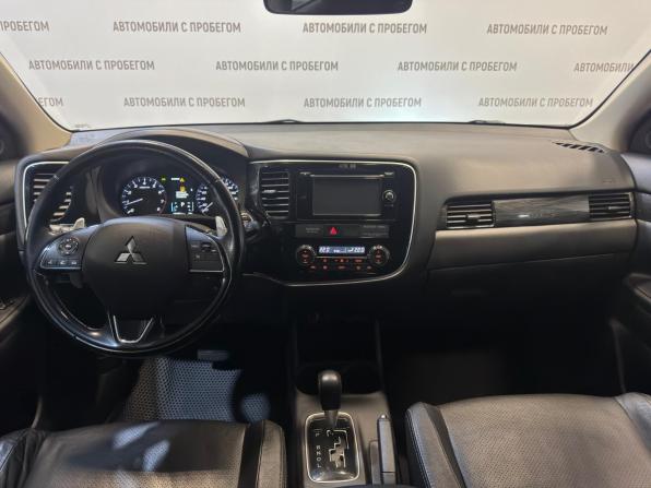 Mitsubishi Outlander III Рестайлинг 2 с пробегом 2015 года, цена 1 699 000 рублей, 135000 км, внедорожник, Автокод Объявления