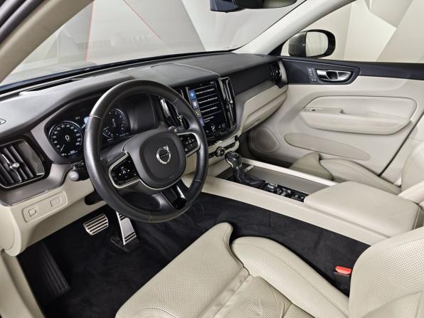 Volvo XC60 II с пробегом 2017 года, цена 3 790 000 рублей, 39359 км, внедорожник, Автокод Объявления
