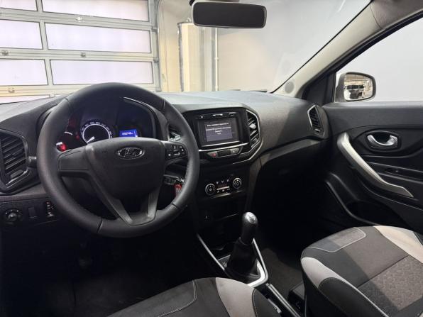 Lada (ВАЗ) XRAY I с пробегом 2017 года, цена 695 000 рублей, 135224 км, хэтчбек, Автокод Объявления