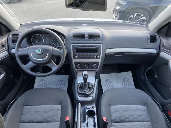 Skoda Octavia II (A5) Рестайлинг с пробегом 2013 года, цена 948 000 рублей, 76400 км, лифтбек, Автокод Объявления